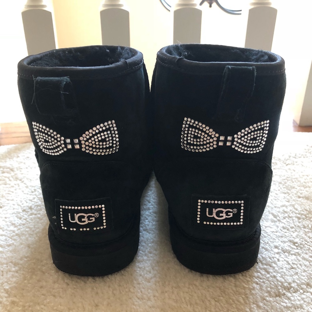 UGG Classic Mini Boot